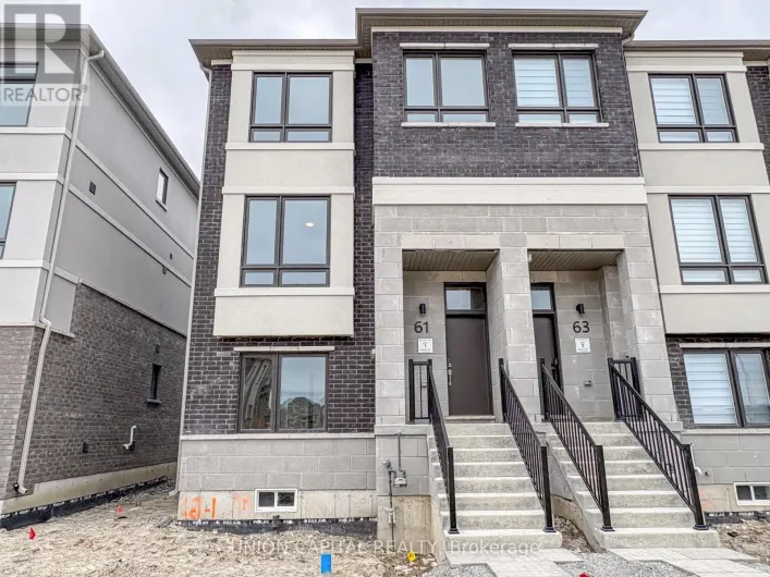 61 HELMKAY AVENUE, Richmond Hill