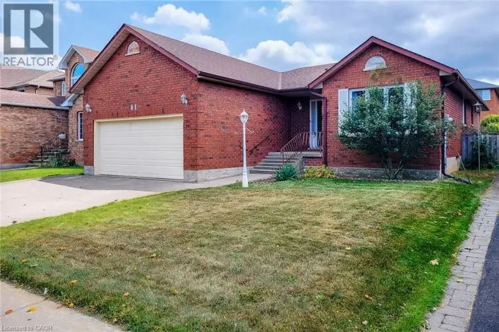 House for sale: 61 HIGHLAND Road, Stoney Creek