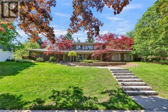61 HUNTLEY Crescent, Kitchener