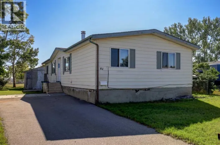61 Huntstrom Drive NE, Calgary