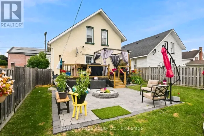 61 LINDSAY STREET N, Kawartha Lakes