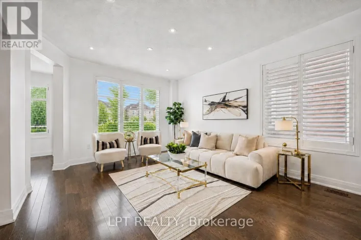 61 MINERVA AVENUE, Toronto