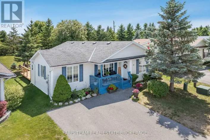 61 PENNSYLVANIA AVENUE, Wasaga Beach