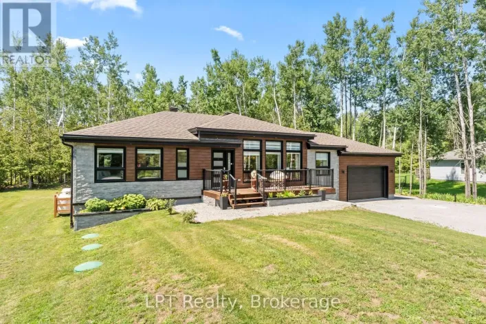 61 PINEWOOD BOULEVARD, Kawartha Lakes