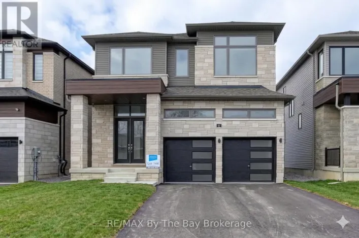 61 ROSANNE CIRCLE, Wasaga Beach
