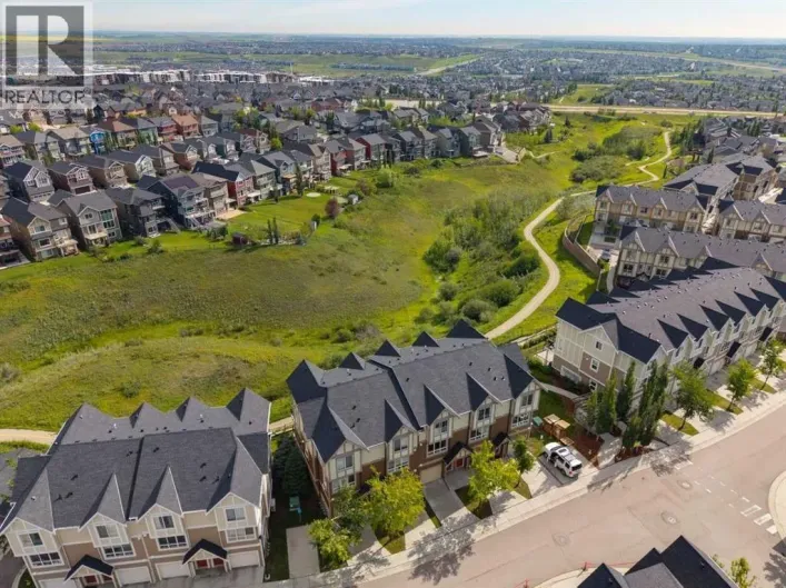 61 Sherwood Lane NW, Calgary