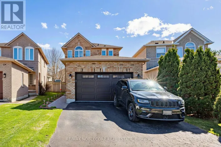 61 WOODHAVEN CRESCENT, Richmond Hill