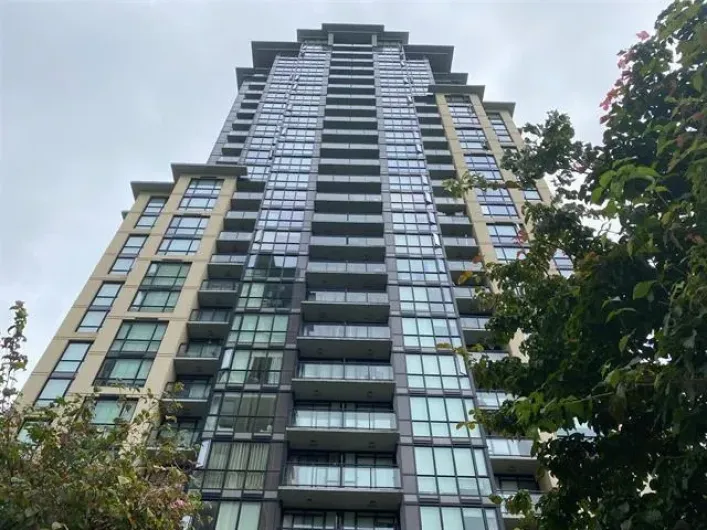 610 10777 UNIVERSITY DRIVE, Surrey