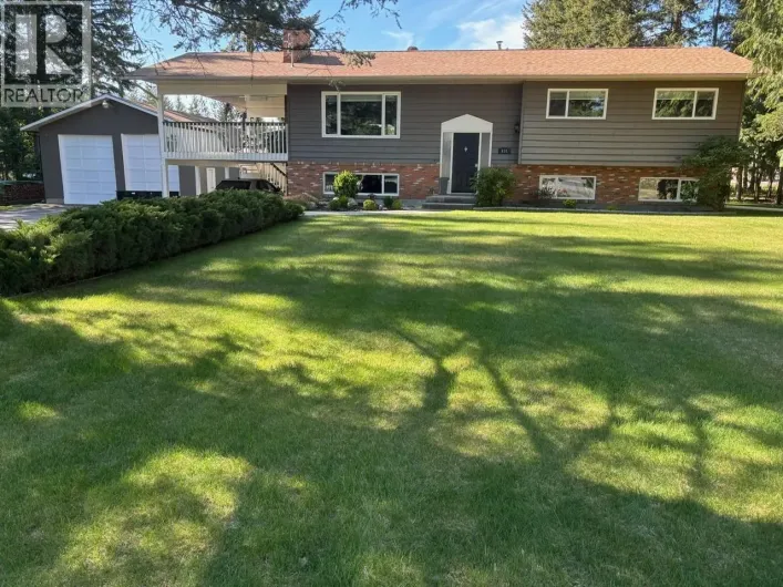 610 10th Avenue NW, Nakusp