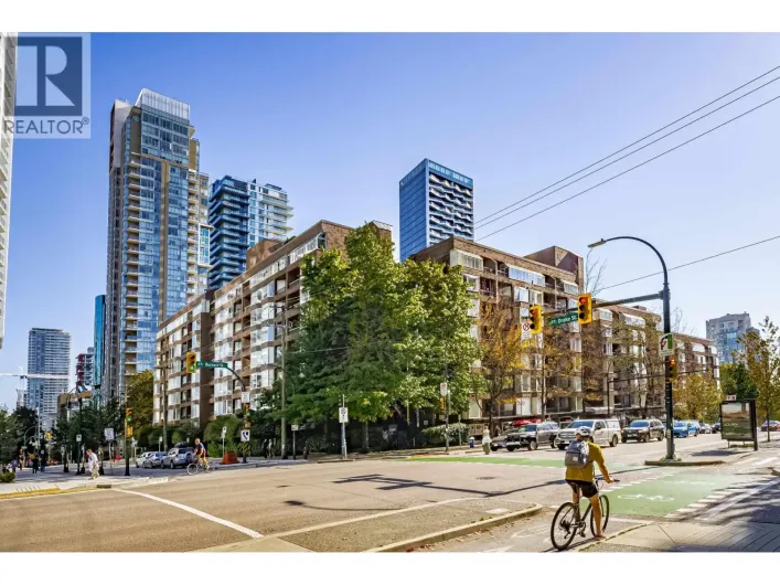 610 1330 BURRARD STREET, Vancouver