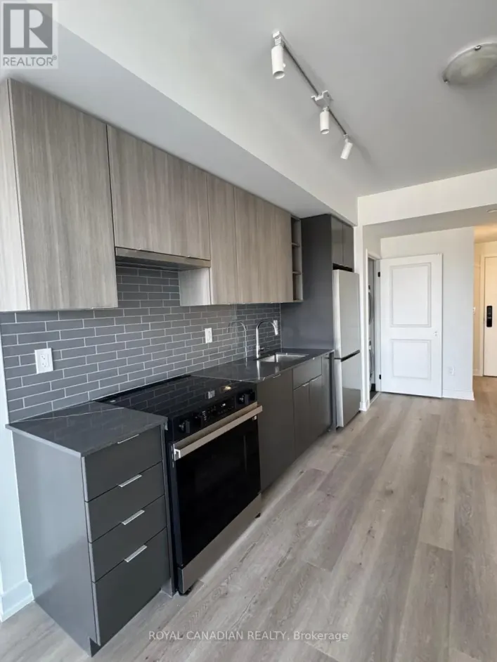 610 - 2075 LAKESHORE ROAD, Burlington