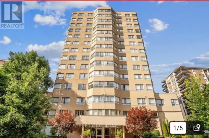 610 - 4 PARK VISTA, Toronto