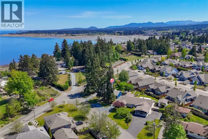 610 Chinook Ave, Parksville