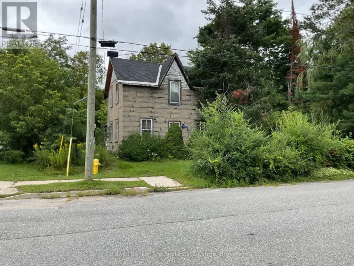 610 JOHN STREET S, Gravenhurst)