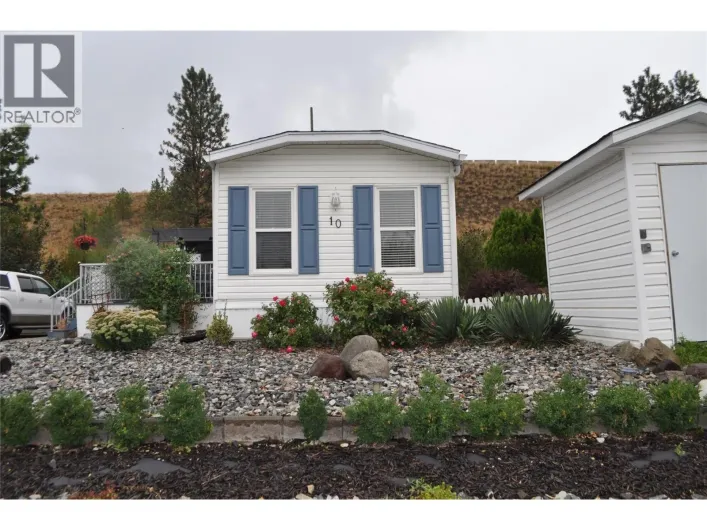 Manufactured Home for sale: 610 Katherine Road Unit# 10, West Kelowna