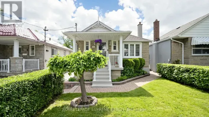 House for sale: 610 MCROBERTS AVENUE, Toronto