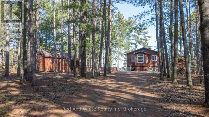 610 PINE POINT LANE, Killaloe, Hagarty and Richards