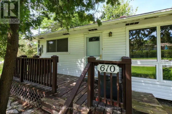610 SECOND AVENUE S, South Bruce Peninsula