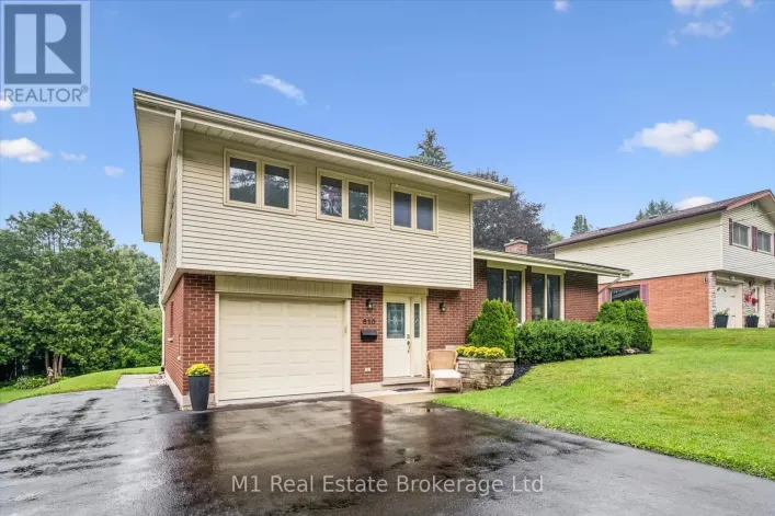 House for sale: 610 ST DAVID STREET S, Centre Wellington