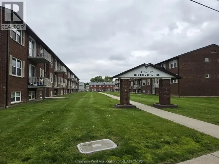 Apartment for rent: 610-118 RIVERVIEW DRIVE, Chatham