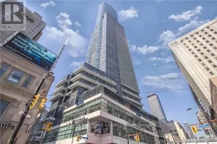 Apartment for sale: 6104 - 388 YONGE STREET, Toronto