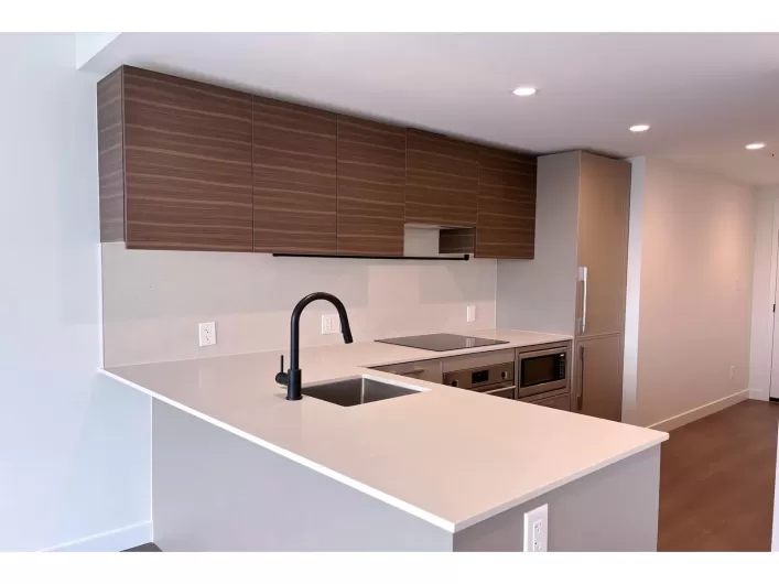 611 13745 GEORGE JUNCTION, Surrey