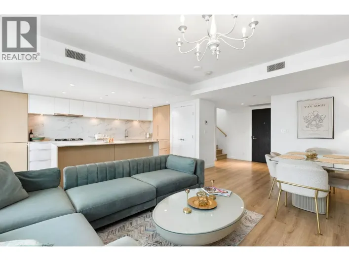 611 1500 FERN STREET, North Vancouver