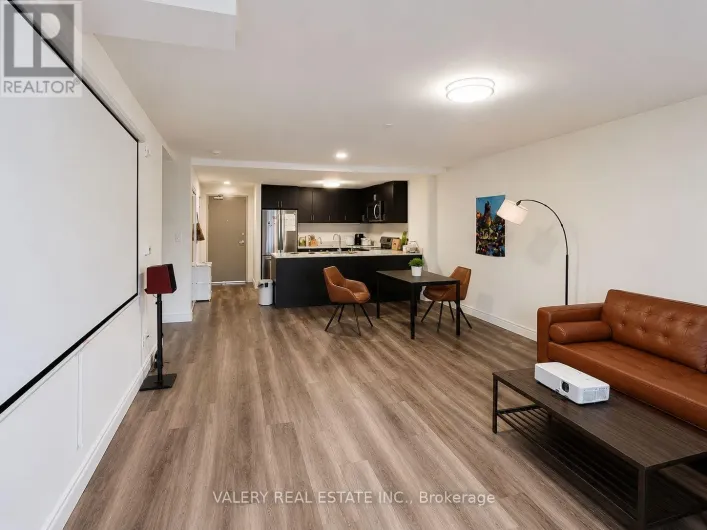 611 - 1611 BANWELL RD ROAD, Windsor