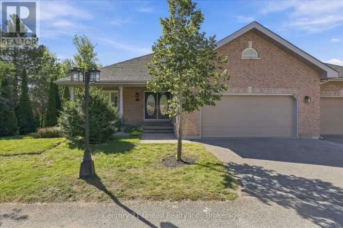 Row / Townhouse for sale: 611 - 1742 RAVENWOOD DRIVE, Peterborough