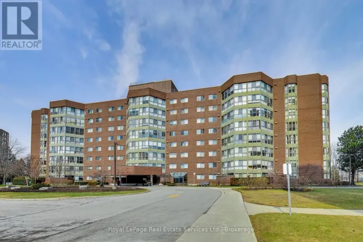 611 - 5 WELDRICK ROAD W, Richmond Hill
