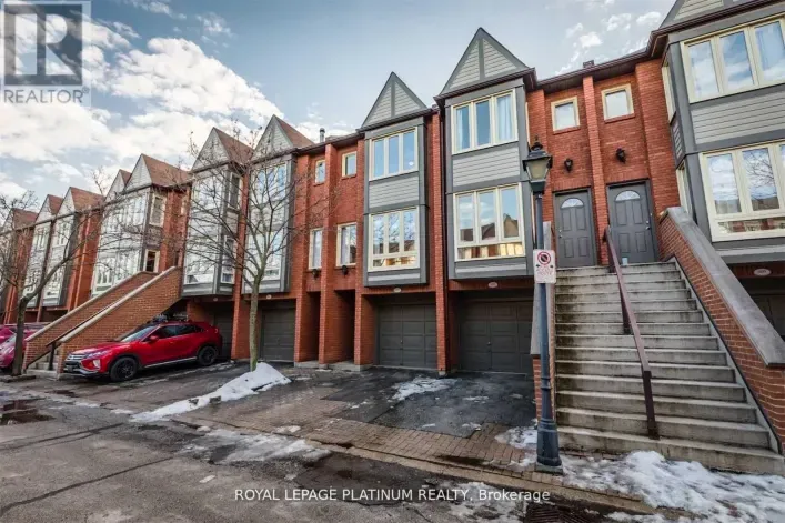 611 - 895 MAPLE AVENUE, Burlington