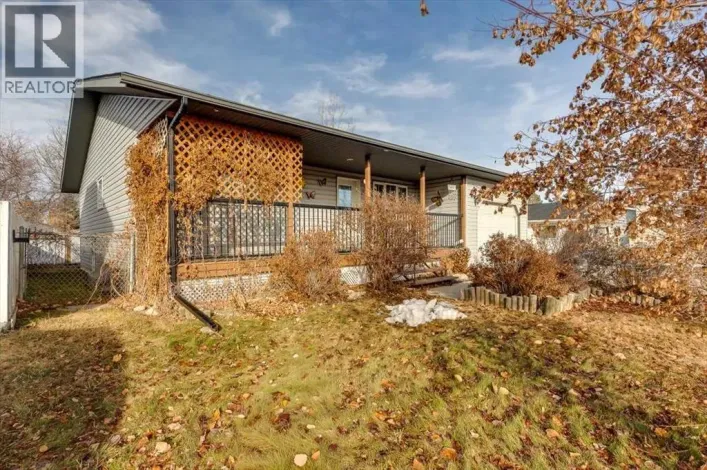 6110 38 Avenue, Stettler