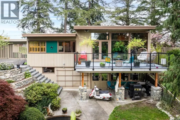 6110 Grieve Rd, Duncan