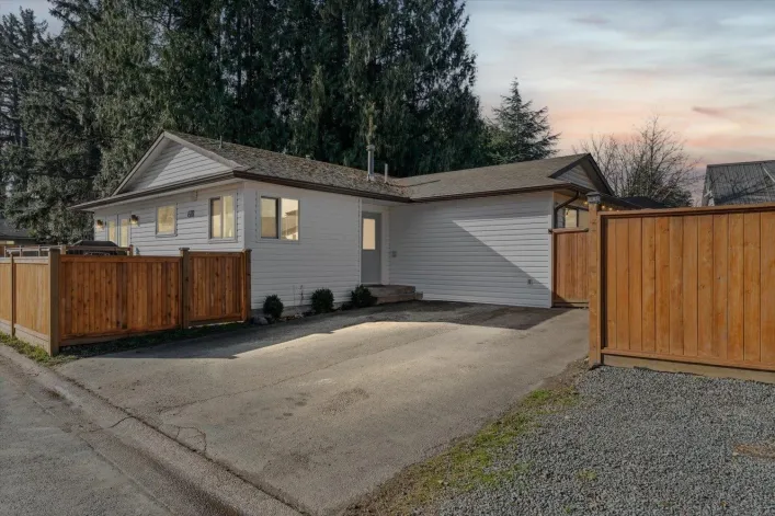 6111 DUNDEE PLACE|Sardis South, Chilliwack