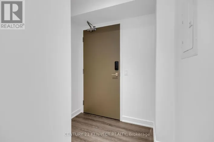 6112 - 448 BURNHAMTHORPE ROAD W, Mississauga