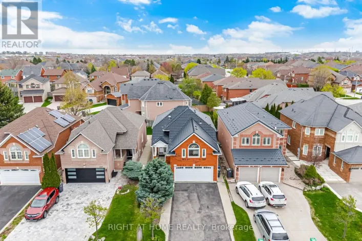 6113 MAPLE GATE CIRCLE, Mississauga
