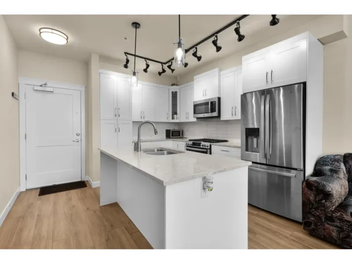 612 11077 RAVINE ROAD, Surrey