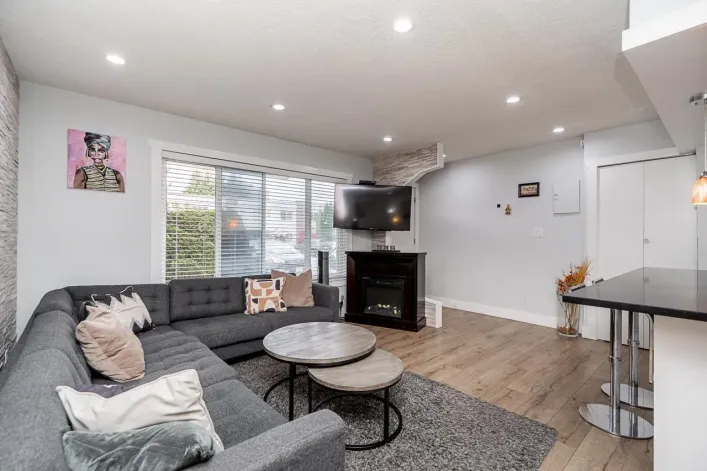 612 11901 89A AVENUE, Delta