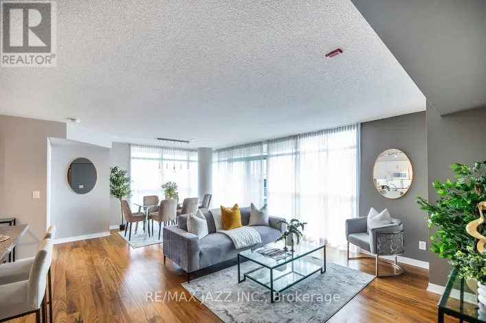 612 - 1600 CHARLES STREET, Whitby