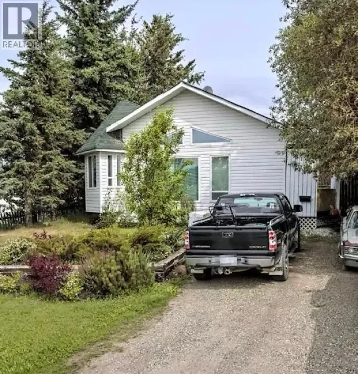 612 97 Avenue, Dawson Creek