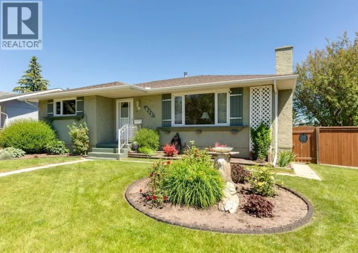 612 Cantrell Place SW, Calgary