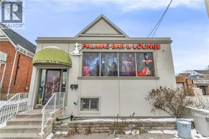 612 KING Street E, Kitchener