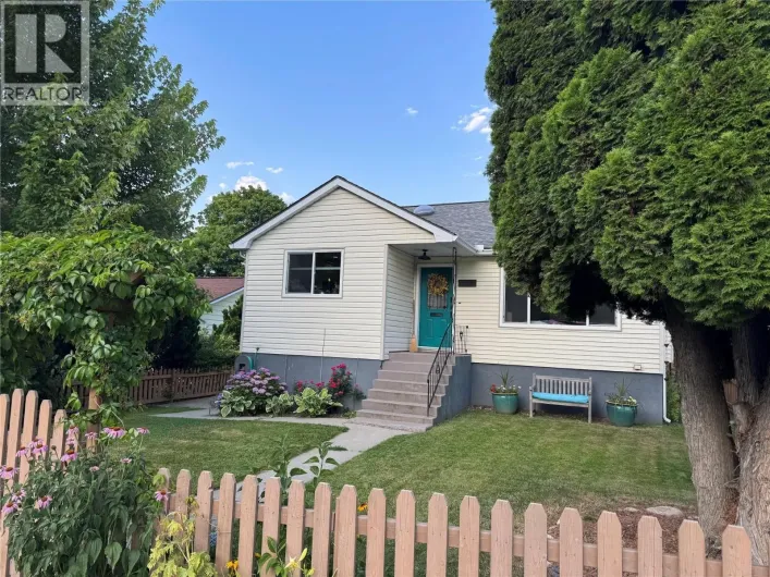 612 SECOND Street, Nelson