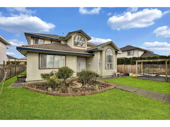 6122 168 STREET, Surrey