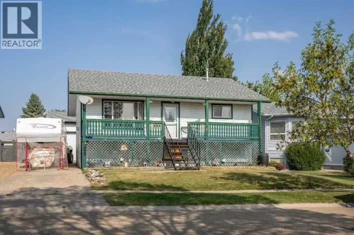 6122 32 Avenue, Camrose