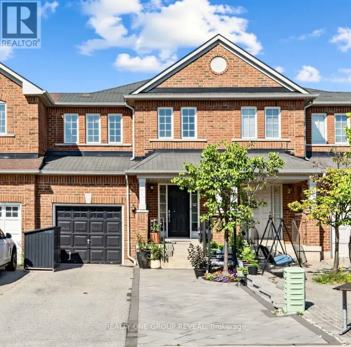 Row / Townhouse for sale: 6122 COXSWAIN CRESCENT, Mississauga