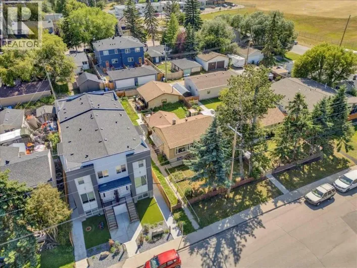 6127 33 Avenue NW, Calgary