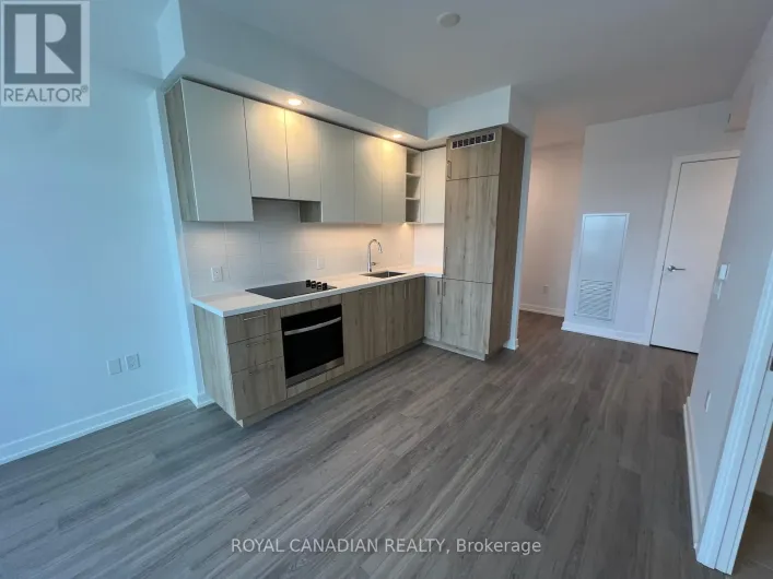 613 - 21 MEADOWVALE ROAD, Vaughan