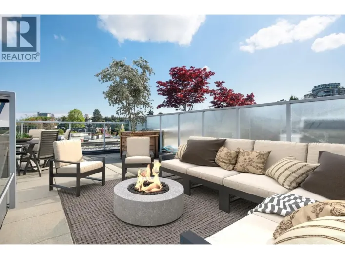 613 417 GREAT NORTHERN WAY, Vancouver