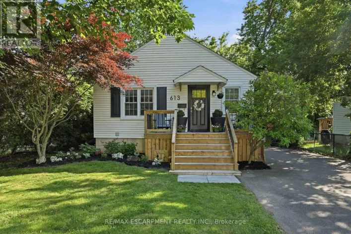 613 CLARK AVENUE, Burlington